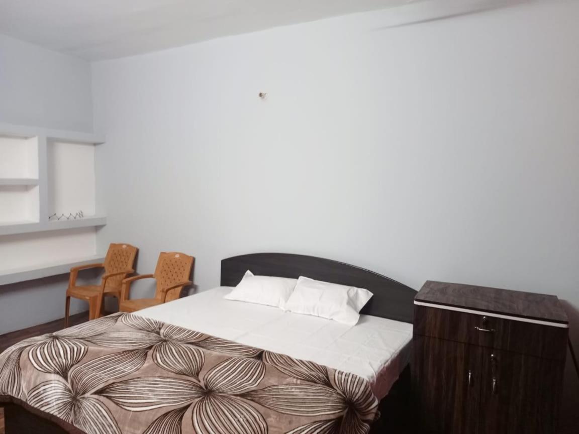 Shri Niwas Homestay Ayodhya 外观 照片
