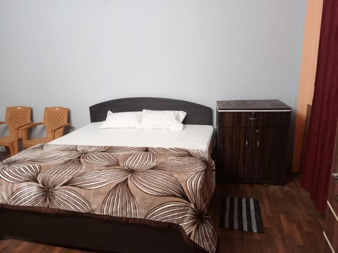 Shri Niwas Homestay Ayodhya 外观 照片
